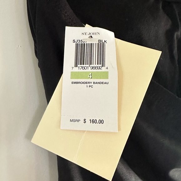 St. John swim EMBROIDERY BANDEAU
1 PC new with tags! Size 4 - Picture 5 of 6